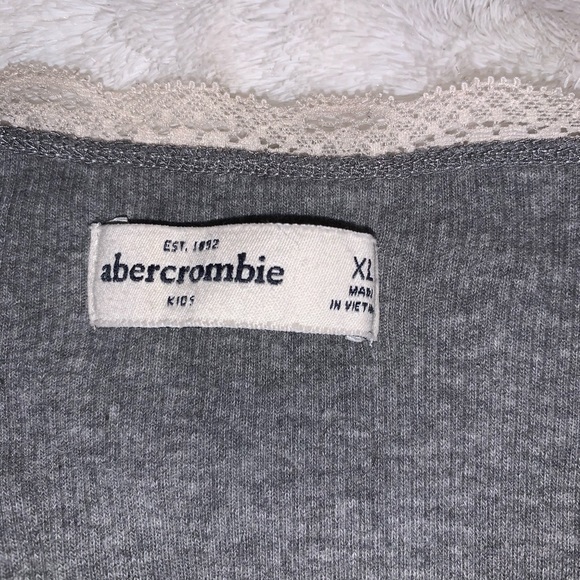 Grey Tank - Picture 3 of 3